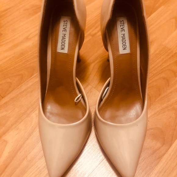 Steve Madden Nude Pumps - Picture 5 of 5